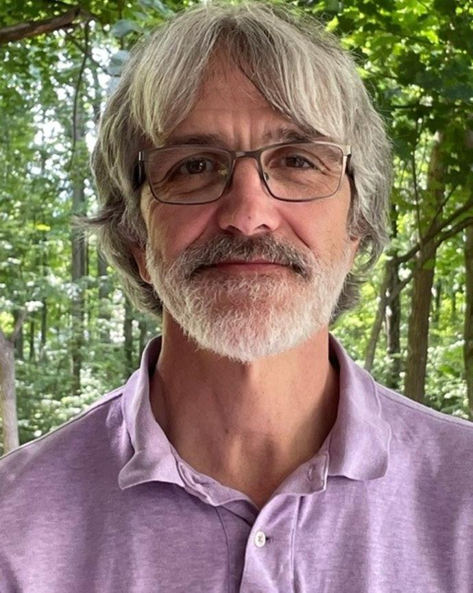 Anthony DeBlasi’s research focuses on the intellectual and institutional history of China from the seventh to the thirteenth century. He is the author of Reform in the Balance: The Defense of Literary Culture in Mid-Tang China (State University of New York Press, 2002) and participated in the translation of the Zhenguan zhengyao (the Essentials of Governance published by Cambridge University Press, 2020). He is currently working on a monograph dealing with bureaucratic culture during the Tang dynasty and ed